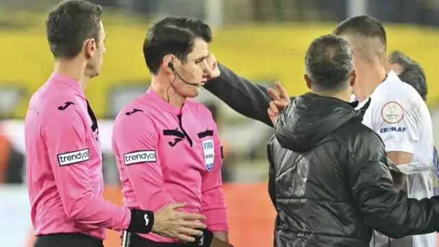 Wasit Turki