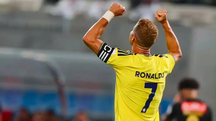 Ronaldo Cetak Gol